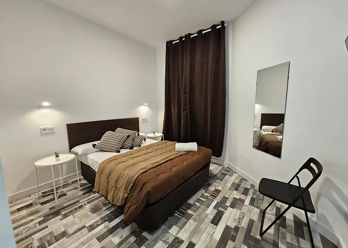 Hostal Andrea Granvia