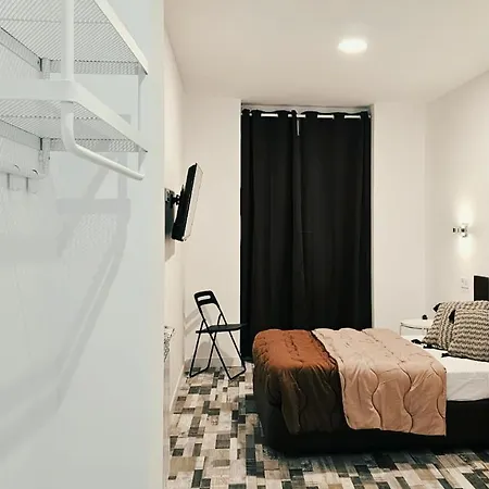Hostal Andrea Granvia Madrid Exterior photo