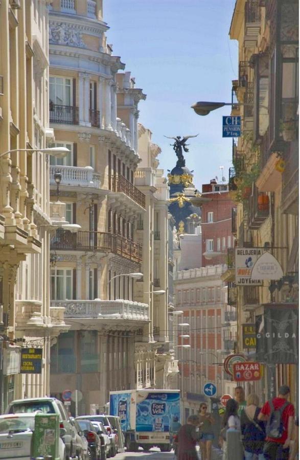 Hostal Andrea Granvia