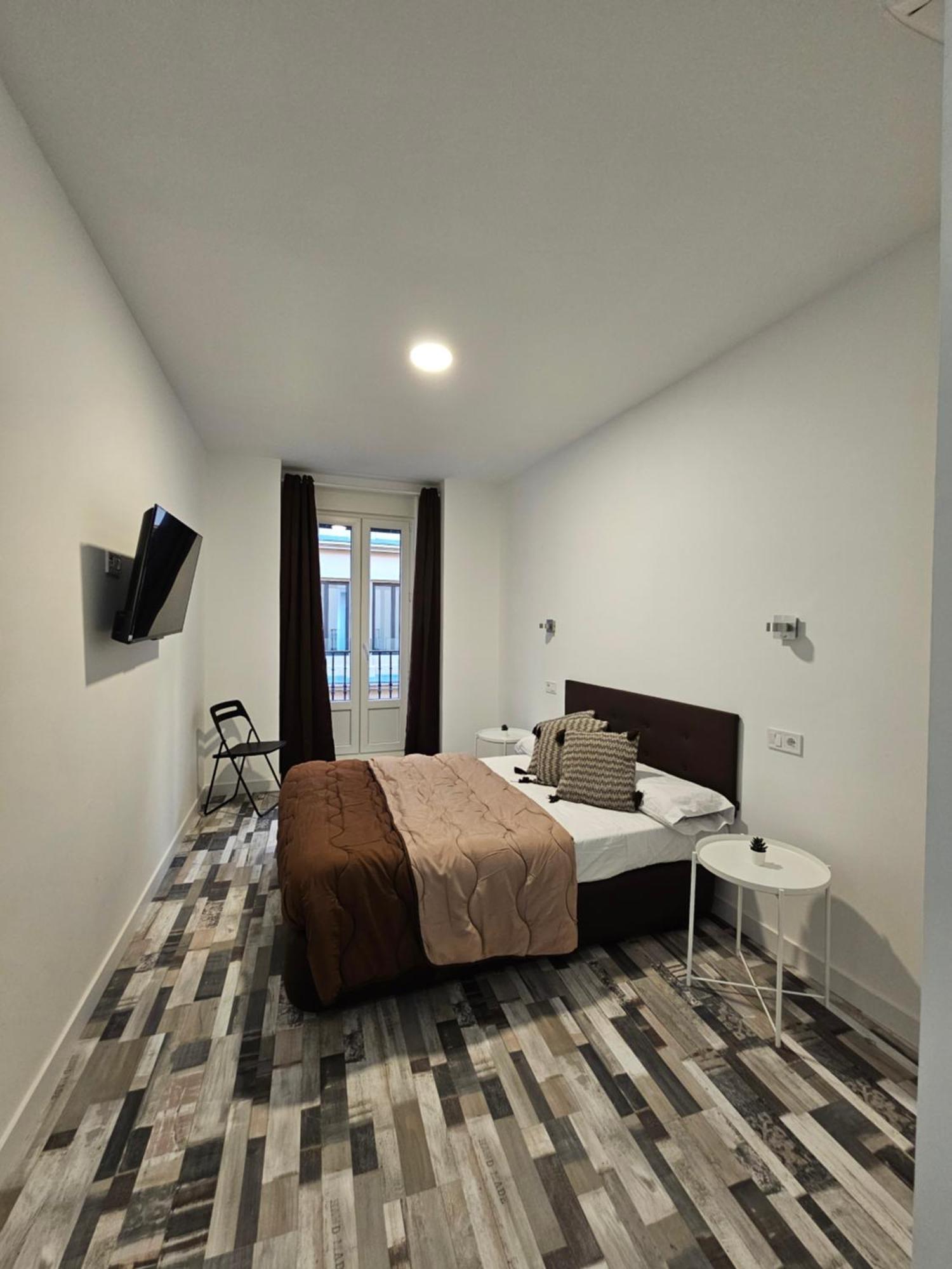 Andrea Granvia Hostal Madrid