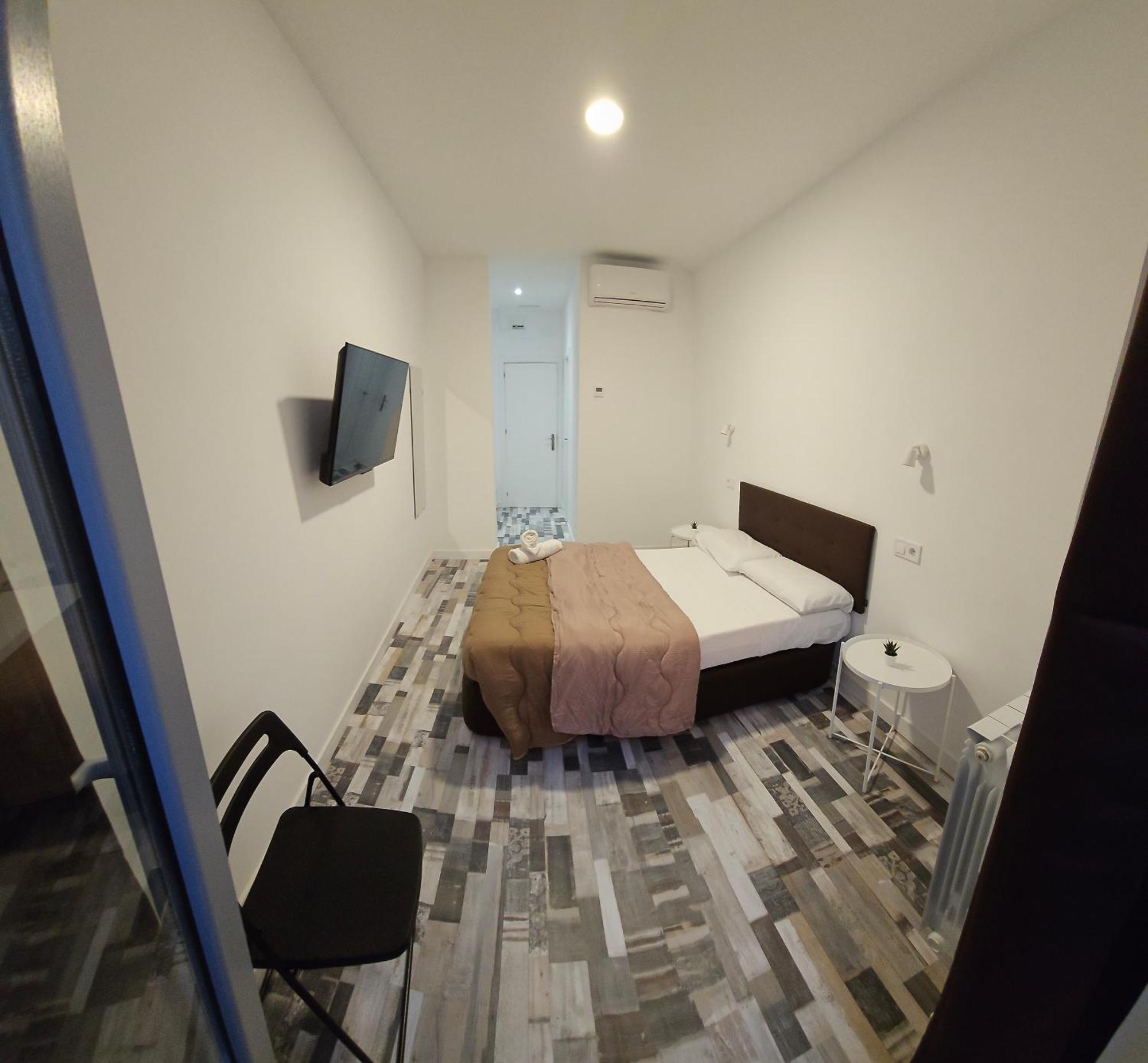 Andrea Granvia Hostal